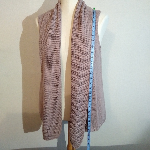 Gap Sleeveless Knit Cardigan Sweater - Picture 5 of 8